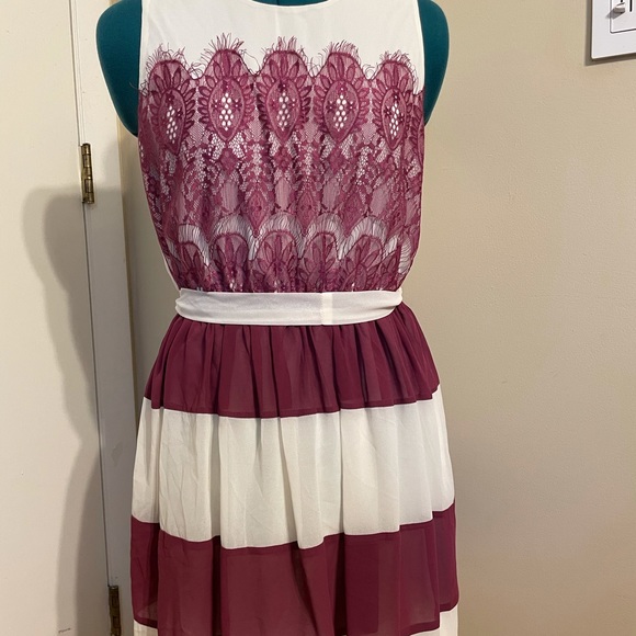 **LAST CHANCE** ModCloth Red and White Dress - Picture 1 of 2